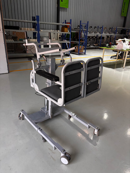 Commode Transfer Manual Chair - Manually Height Adjusted - Lifting Support