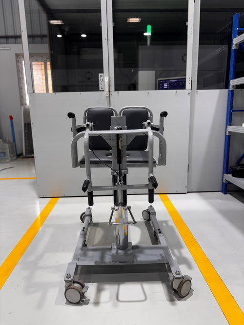 Commode Transfer Manual Chair - Manually Height Adjusted - Lifting Support