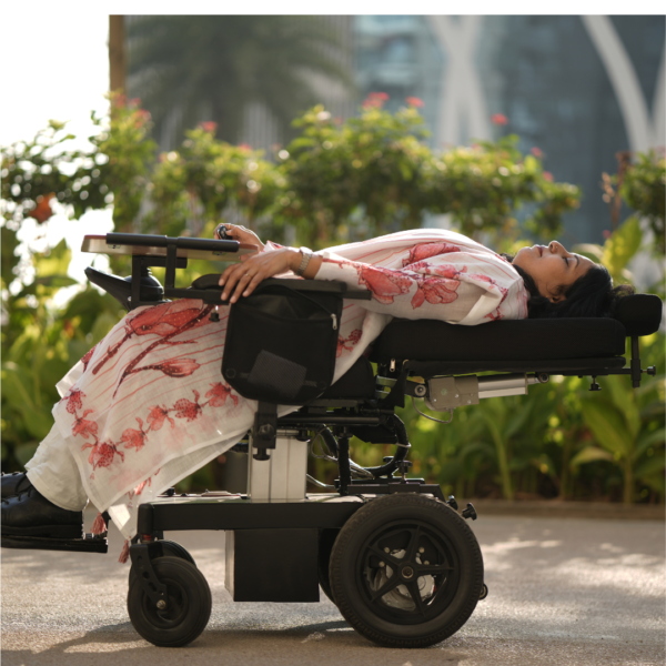 HEIGHT ADJUSTABLE POWER  WHEELCHAIR - Image 5