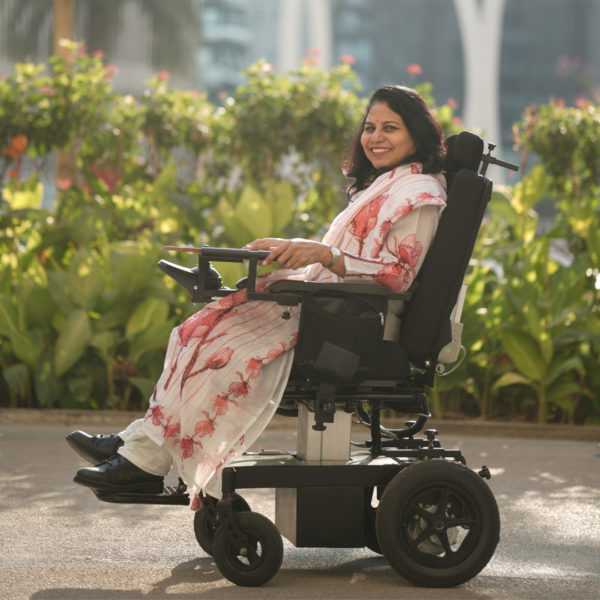 HEIGHT ADJUSTABLE POWER  WHEELCHAIR - Image 4